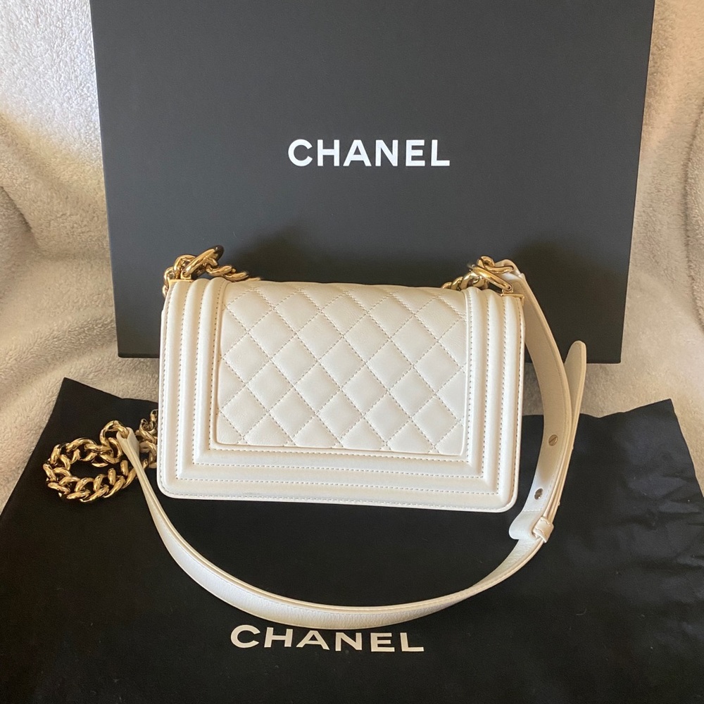 White Chanel Boy Bag - Picture 2 of 7